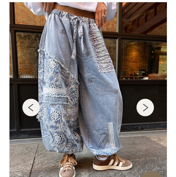 POL Floral Print Patchwork Twill Jogger Pants - Picture 6 of 9